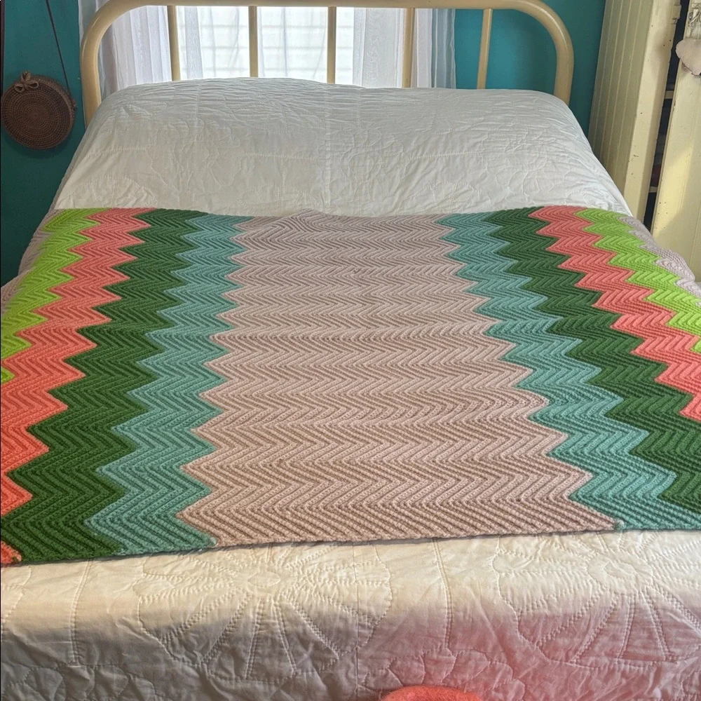 Handmade Crocheted Wool Chevron Afghan Blanket Throw